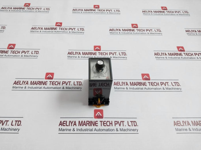 omron-stp-nm-subminy-timer-w-socket-base-8pfa-0-5-sec-60hz-0-6sec-50hz-250vac