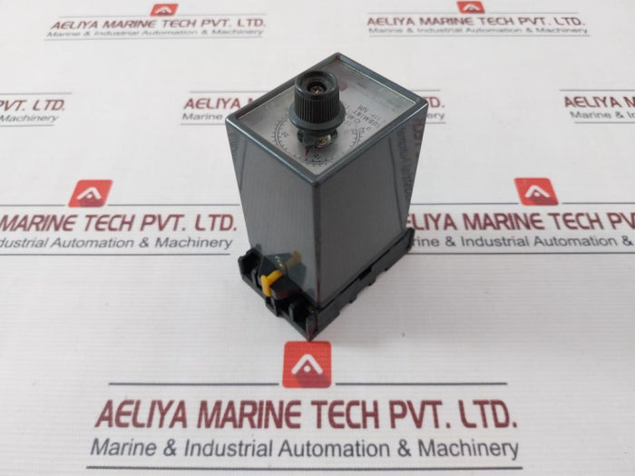 Omron Stp-nm Subminy Timer With Socket 8Pfa 0-30/36 Second 100/110V 50/60Hz