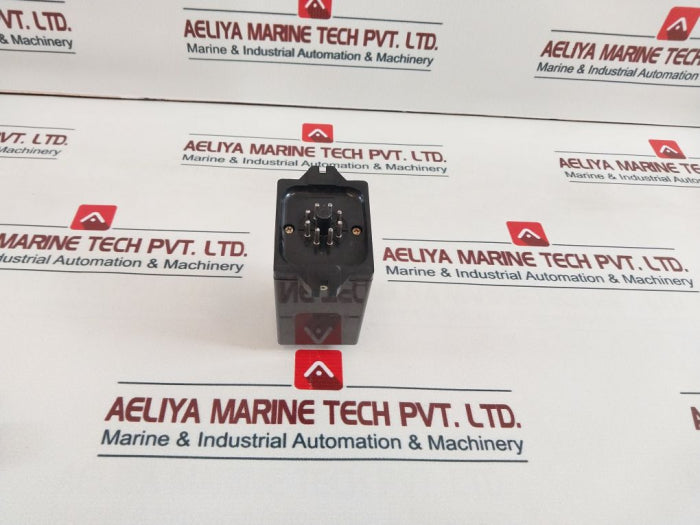 Omron Stp-nmr Subminy Timer 0-180 Minutes 60Hz 0-210 Minutes 50Hz