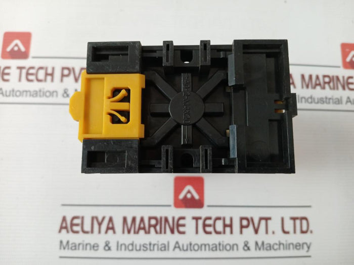 omron-stp-subminy-timer-with-base-0-to-210-seconds-220vac-50-60hz-3a