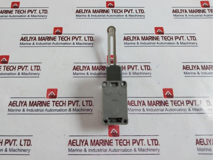 Omron Wlca12-2 Two Circuit Limit Switch 2A 250Vac