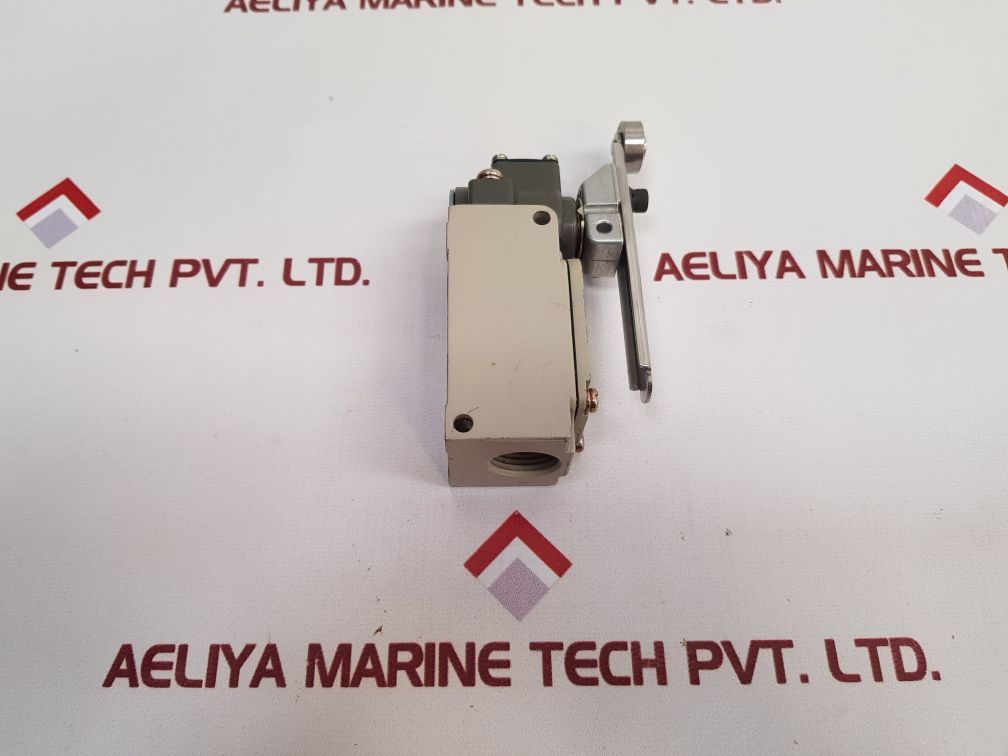 Omron Wlca12-2N Limit Switch 10A 250Vac