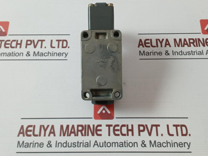 omron-wlsd2-g-general-purpose-vertical-limit-switch-ac-15-2a-250v