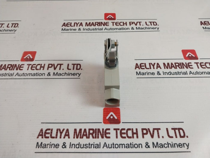 Omron Ze-qa2-2 Limit Switch