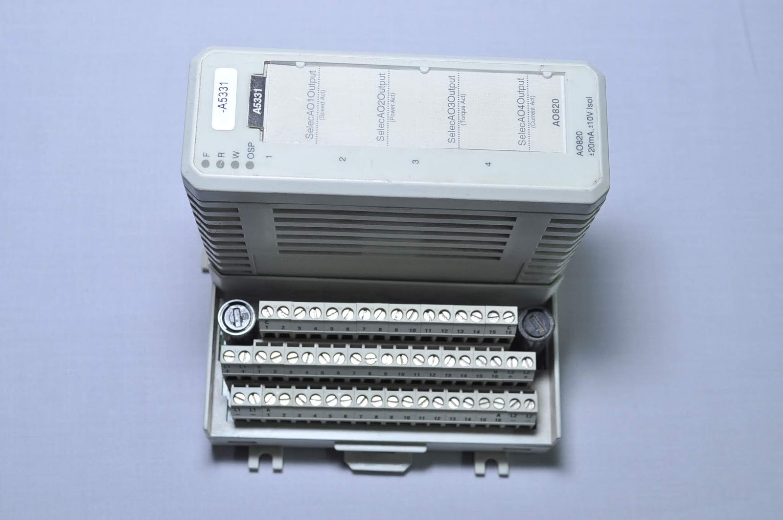 Abb ao820 analog output module