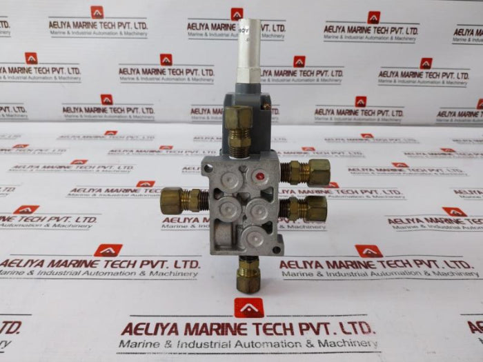 Parker Kuroda As2406-02 4-way Solenoid Valve