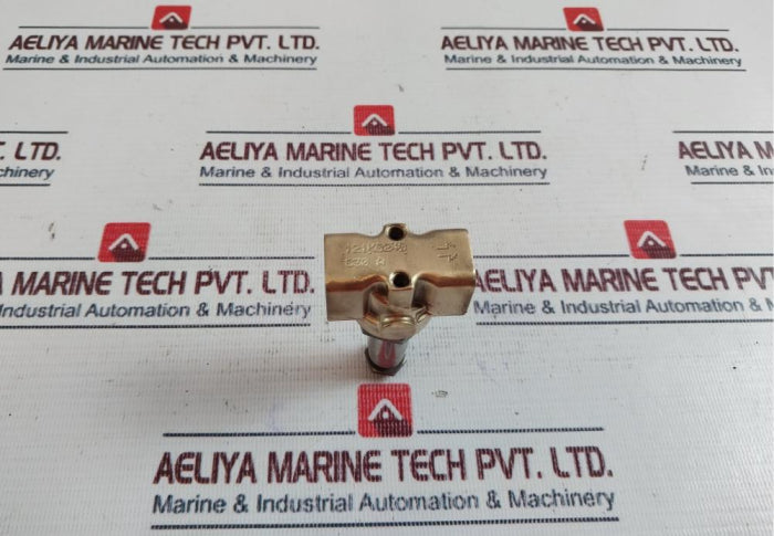 Parker Lucifer 121K0240 C30 A Solenoid Valve 121K0240 C30 A