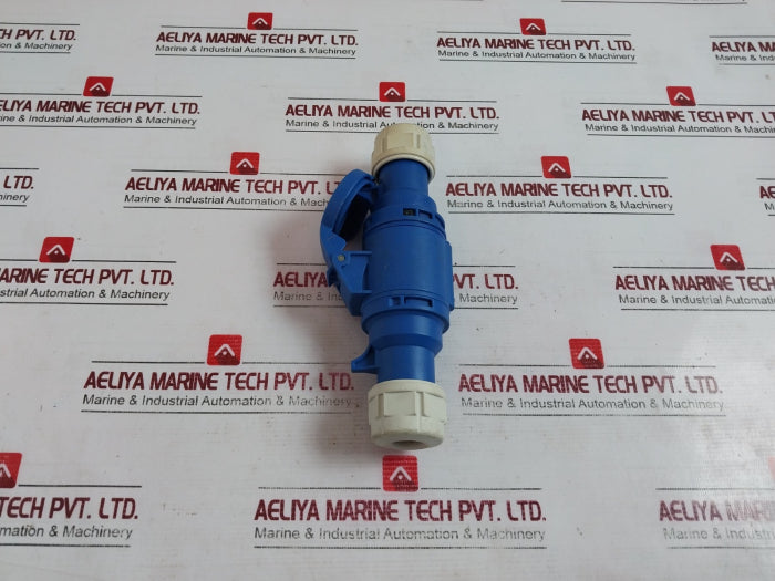 Pce 16A-6H/220-250V~ Pin & Sleeve Connector Type 213 Ip44 2P+E/50+60Hz