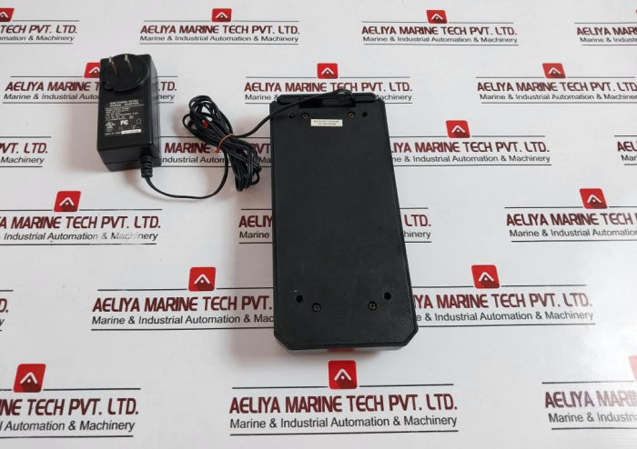 Pelican 3753-303-110 Rechargeable Fast Charger Base Ac/Dc Adapter 12V 2A