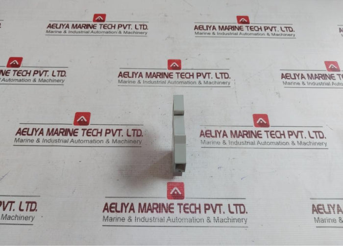 Phoenix Contact Ut 6-tmc M 2A Thermal-magnetic Device Circuit Breaker 50/60Hz