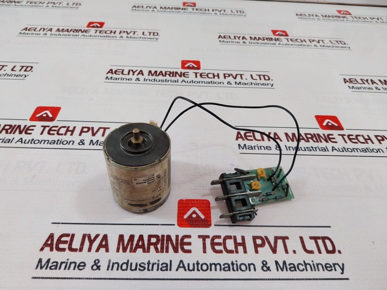Merlin Gerin 685 650 Xf-e Closing Release Mp Circuit Breaker Accessory