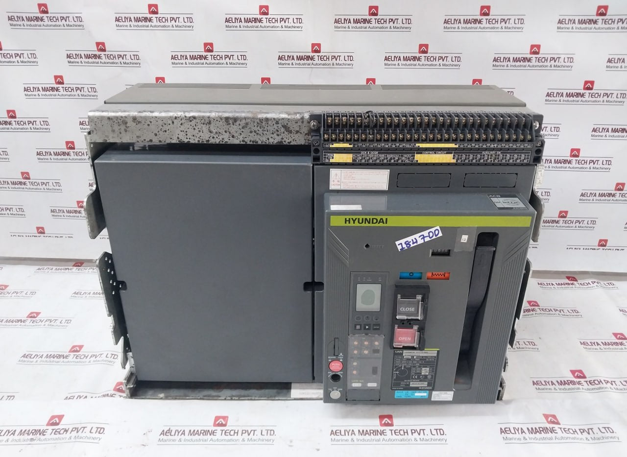 Hyundai Uan50C3C M1C1S168S 3 Pole Acb-air Circuit Breaker 1000V 50/60 Hz