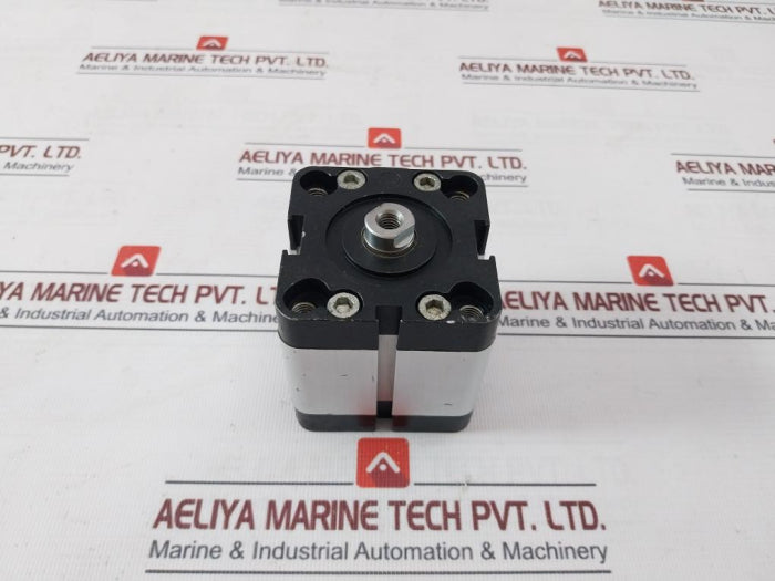 Pneumax 1581.50.25.01.2 Pneumatic Compact Cylinder 10 Bar 25 Mm