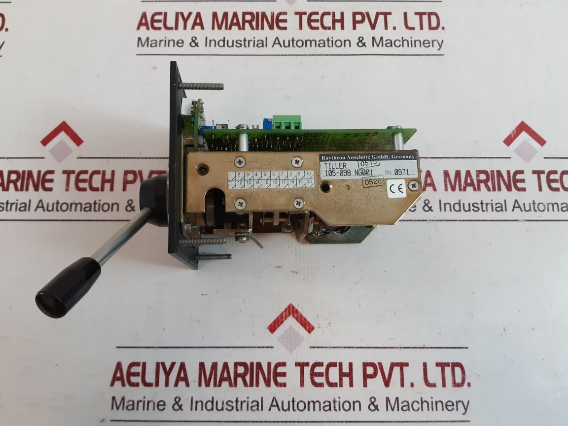 Raytheon Anschutz 105-098 02 Tiller 60-0-60