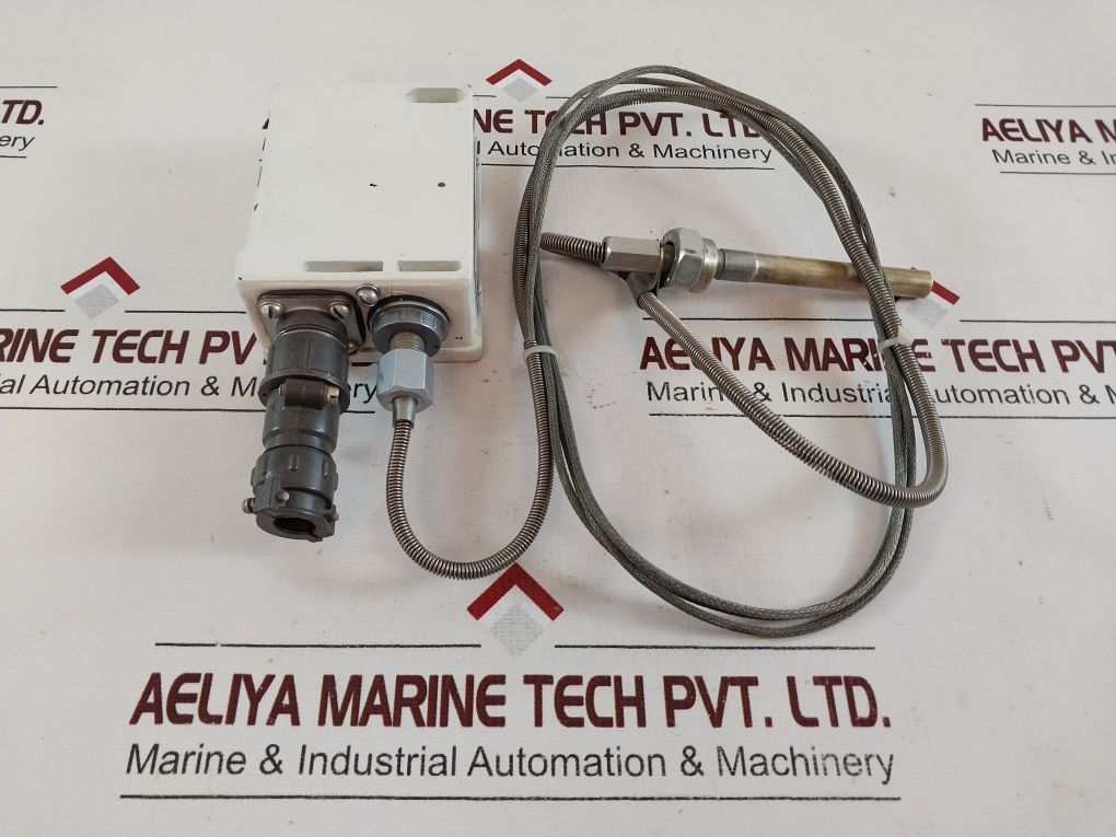 Krm- Om5 Relay Combined 64K2C/Cm2 ~220V 50Hz 300Va