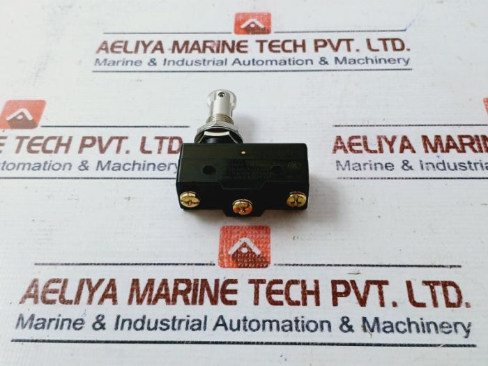 Renew Rz-15Gq22-b3 Limit Switch 15A 250V 1807275