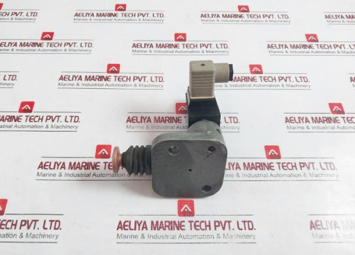 Rexroth 342 052 012 0 Directional Control Solenoid Valve 24V 0.820A 14 A Gdm