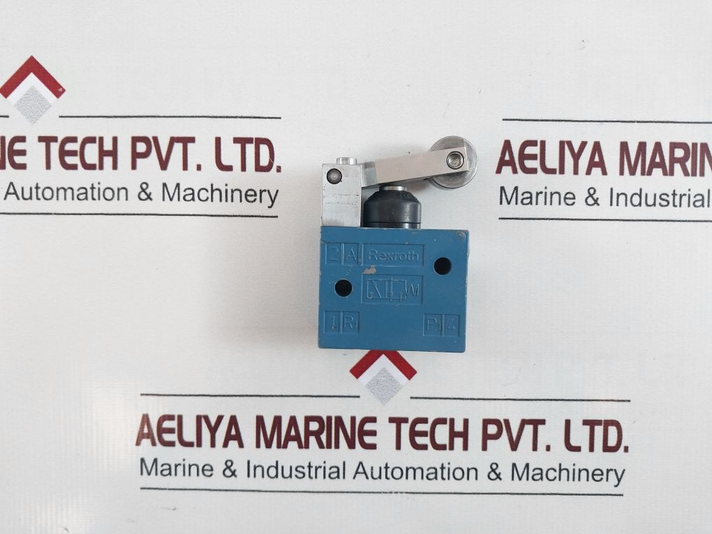 Rexroth 3630070010 Roller Lever Pneumatic Directional Valve