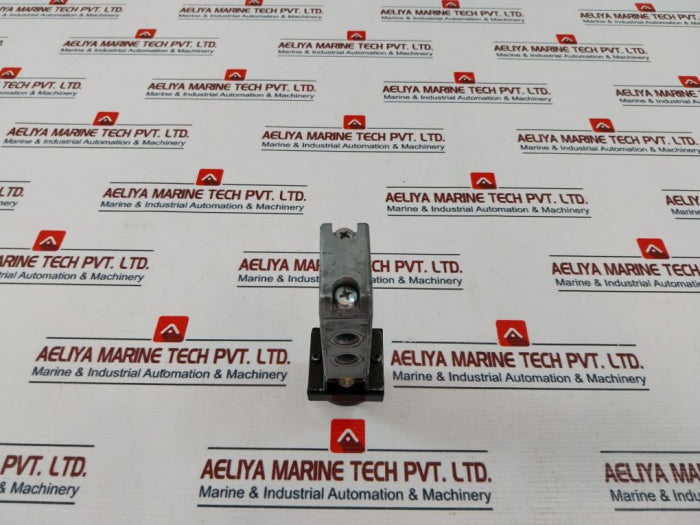 Rexroth 563 070 010 0 Pneumatic Manual Control Valve