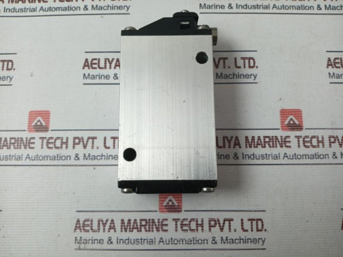 Rexroth 5711100300 Aventics Piloted Air Control Valve 2-10 Bar 95-16/P
