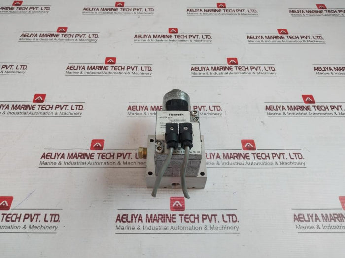 Rexroth P-031112-02010 Pressure Regulator Proportional Valve (7877)-06 W 15