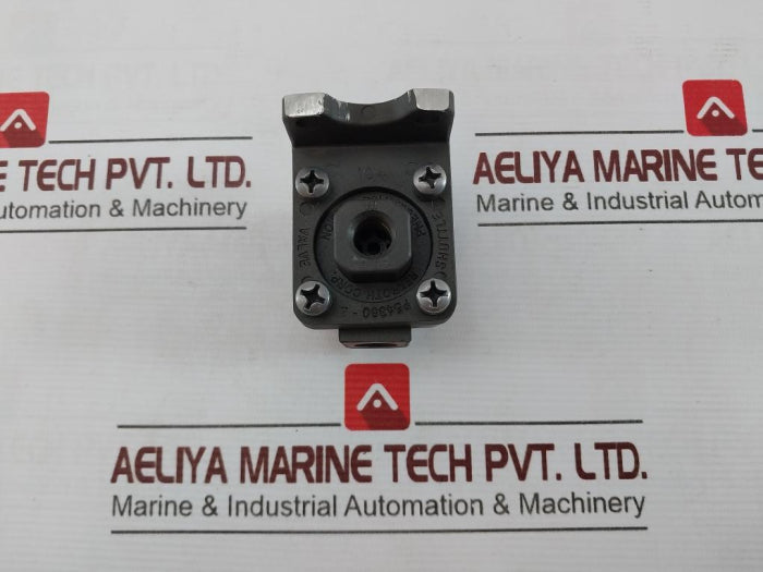 Rexroth P54350-2 Shuttle Valve