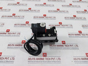 Rexroth R401001276 Pneumatic Directional Valve 04983-175-02