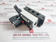 Rexroth R401001276 Pneumatic Directional Valve 5812110100