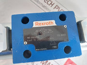 Rexroth R900589988 Directional Control Valve 24Vdc