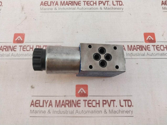Rexroth R901186443 Hydraulic Directional Valve 000122861008 350 Bar