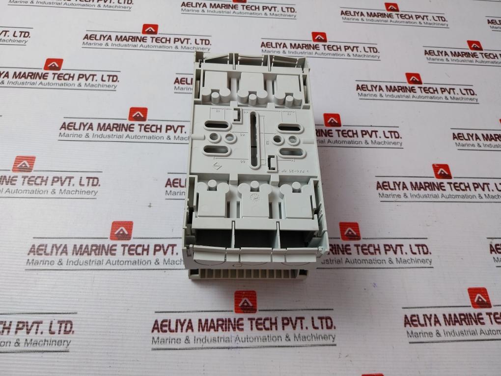 Rittal Sv9344.010 Load Isolators 160A/690Vac 50/60Hz – Aeliya Marine