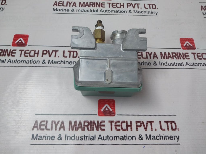 Saginomiya Sns-c106Pgq Pressure Control Range 0.06-0.6 Mpa