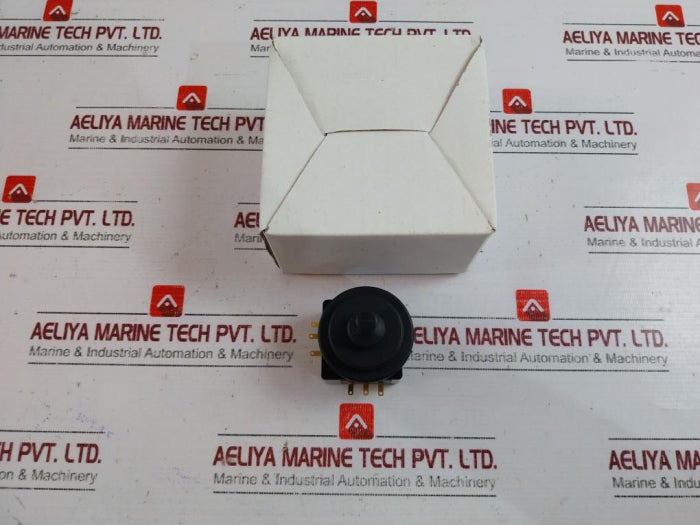 Sakae 40Jbk-yx-20R2G Joystick Controller W/ Potentiometer 10Kohm L 