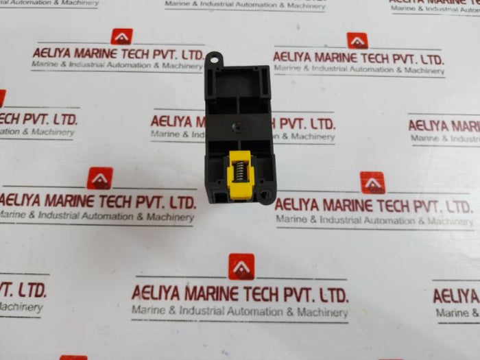 Salzer H216-41300-a02 Disconnect Switch H216-41300-281M4