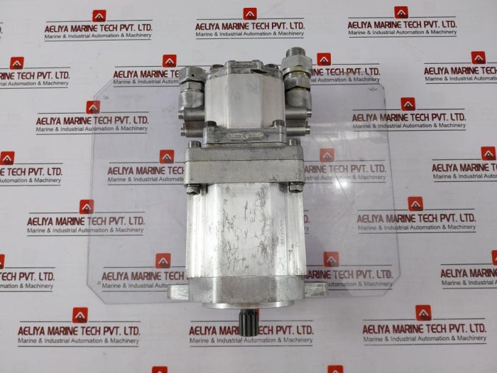 Sauer Danfoss Snp2/11 Hydraulic Triple Gear Pump 24Jly07 