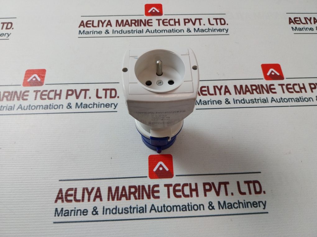 Scame 610.374 One-way Adaptor 16A 250V