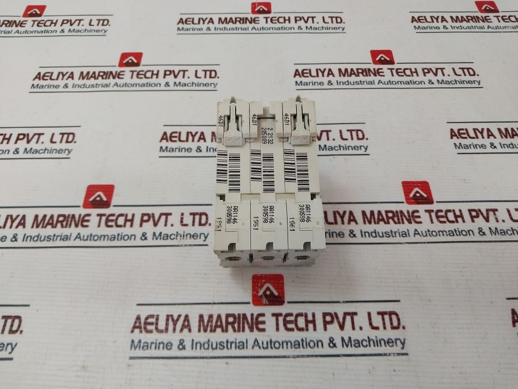 Schneider 24210 Circuit Breaker