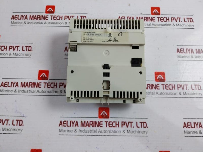 Schneider Electric 170Ado35000 Discrete Output Module Modicon Momentum