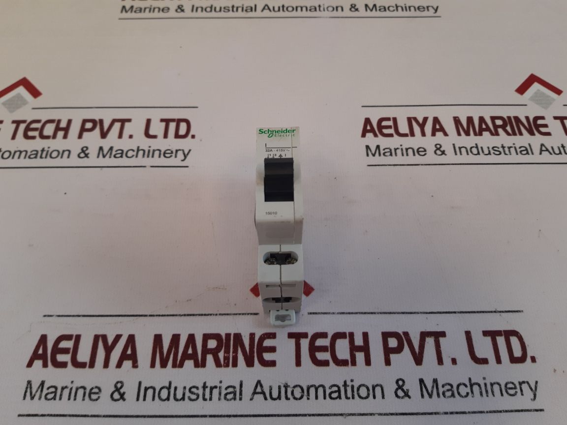 Schneider Electric Circuit Breaker 32A-415V~