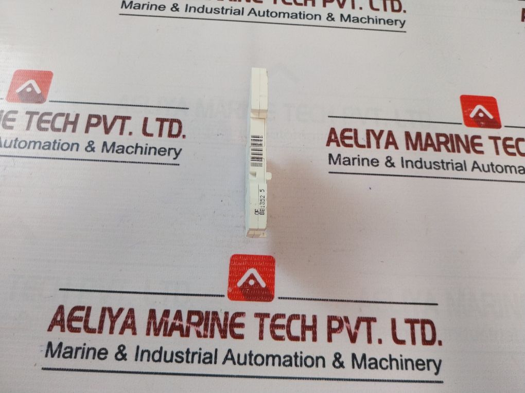 Schneider Electric A9N26924 Auxiliary Switch Gb14048.5 50Hz