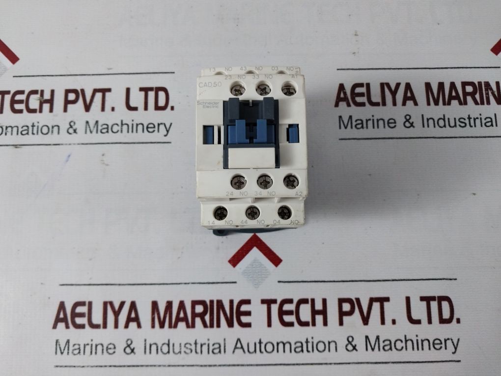 Schneider Electric Telemecanique Cad50F7 10A 690V Relay Switch