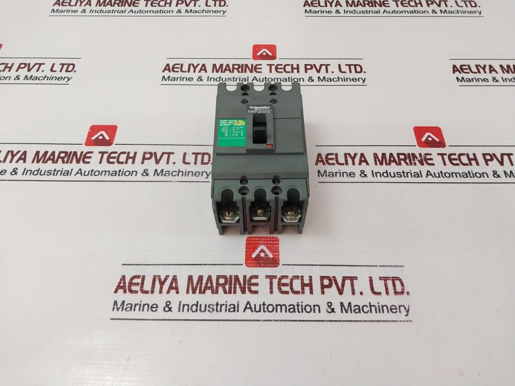 Schneider Electric Ezc100F30A Circuit Breaker 690V~
