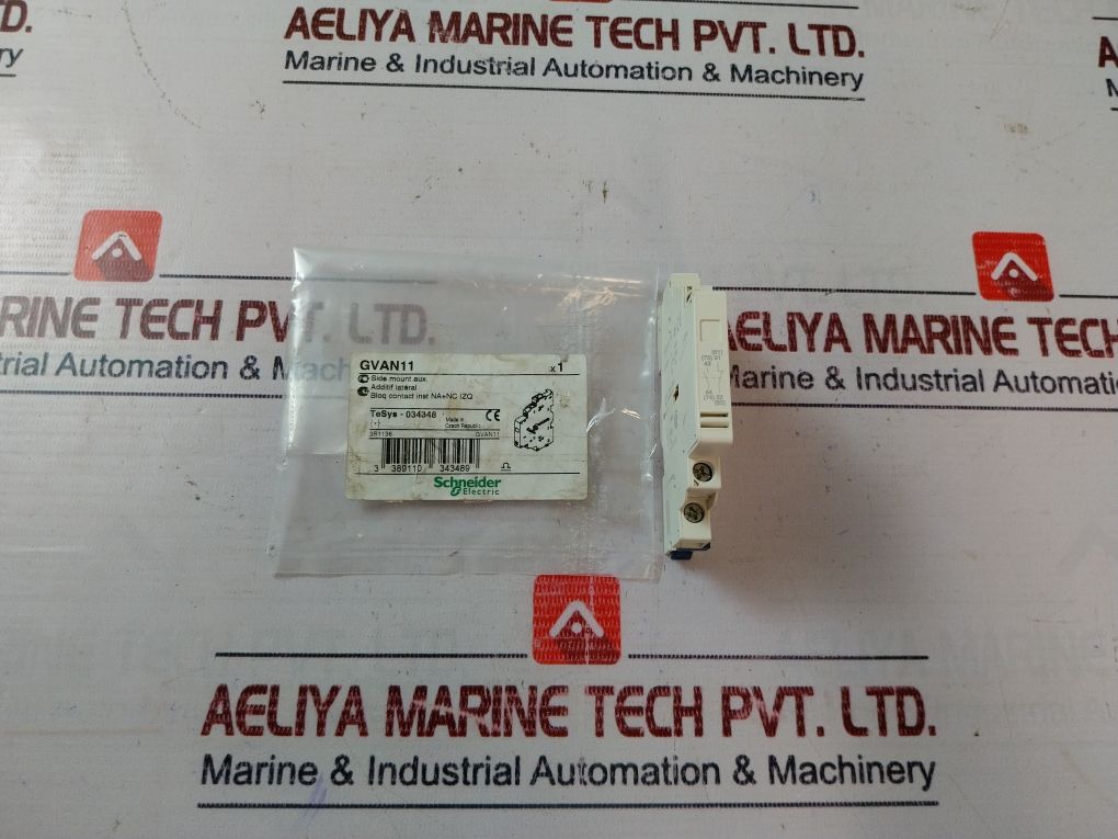 Schneider Electric Gvan11 Auxiliary Contact Block 690V 720Va/240V