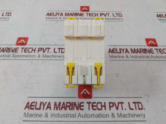 Schneider Electric Ic60H C 63A Miniature Circuit Breaker A9F89363 400V 50/60Hz