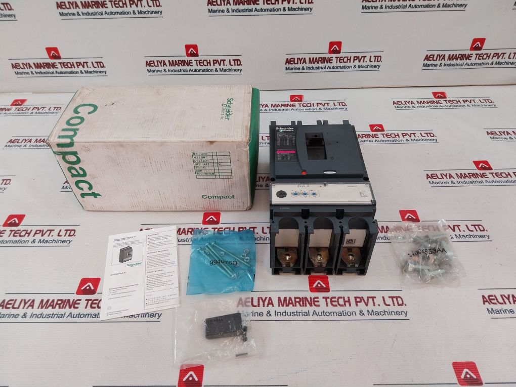 Schneider Electric Lv432695 Circuit Breaker