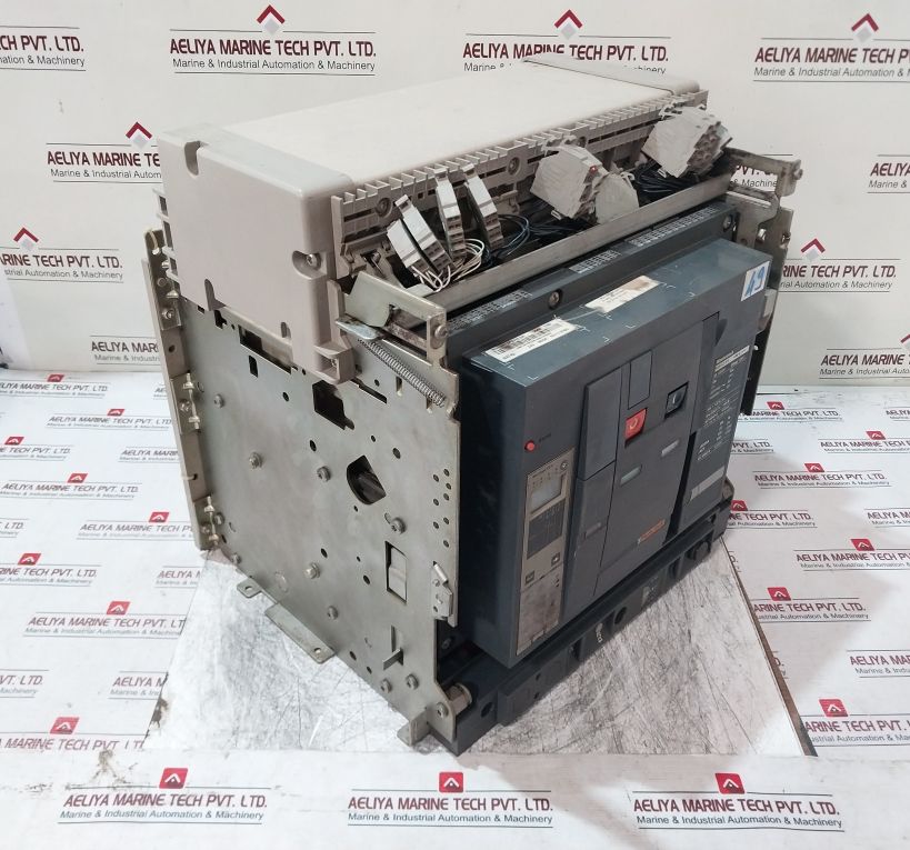 Schneider Electric Merlin Gerin Masterpact Nw12 H1 Circuit Breaker 1250A