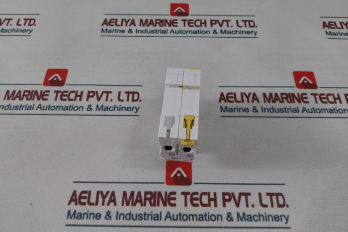 Schneider Electric Ic60N C 25A Circuit Breaker 400V 50/60Hz
