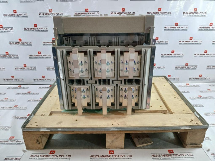 Schneider Electric Nw40 H2 Masterpact Circuit Breaker 600V- 85 Micrologic 6.0 P