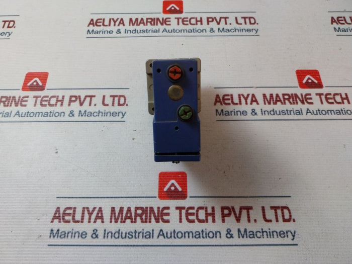 Schneider Electric/Telemecanique Xml Bm02V2S11 Pressure Switch