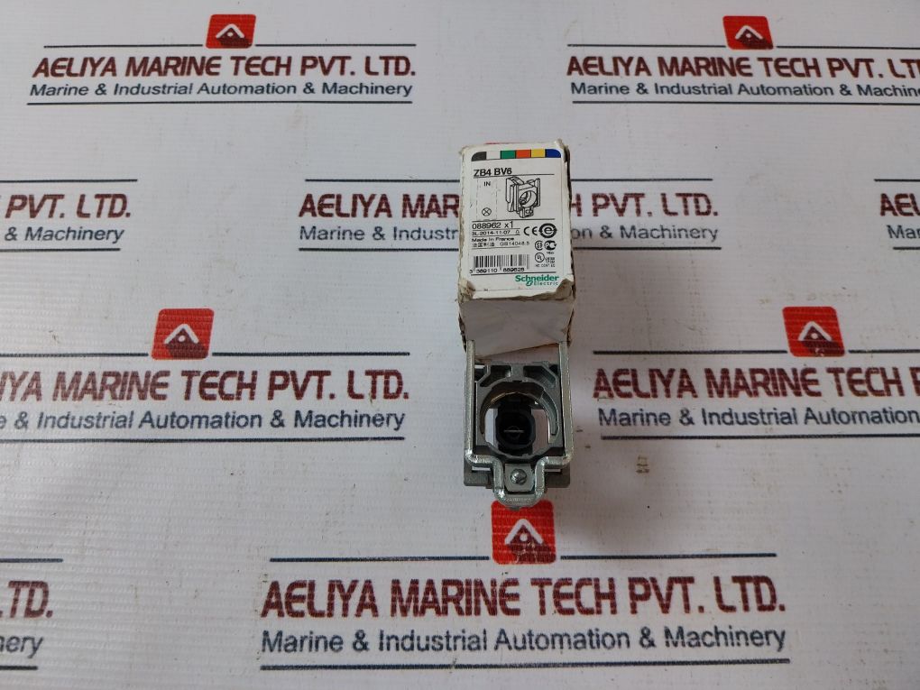 Schneider Electric/Telemecanique Zb4 Bv6 Mounting Collar Switch Body Gb14048.5